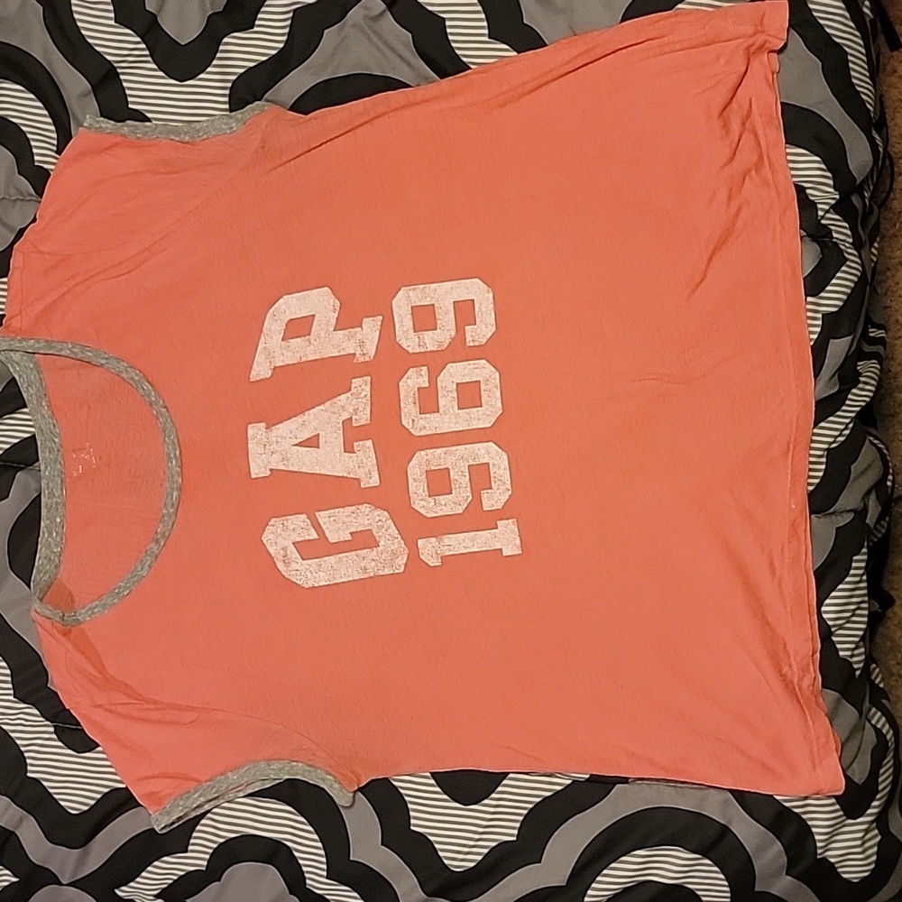 Women's GAP Tee